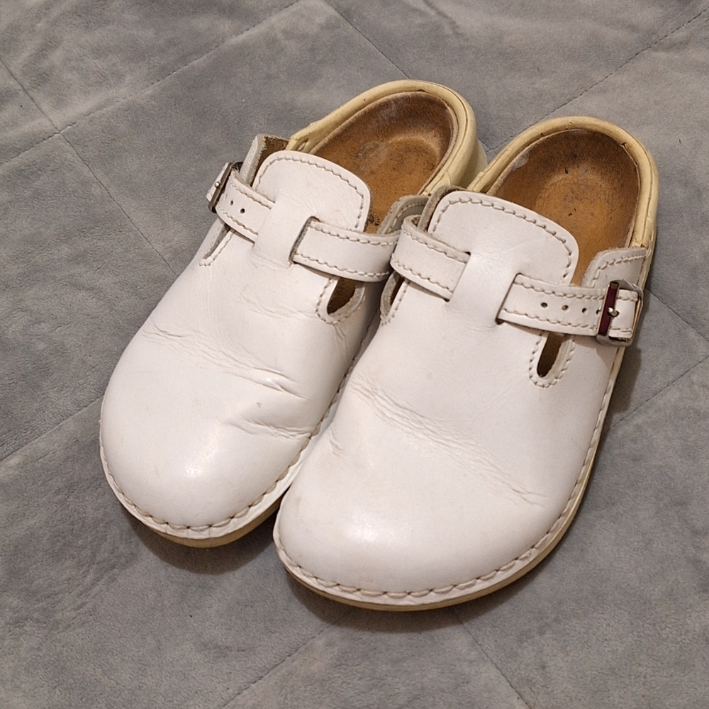 Birkenstock White Leather Clogs
